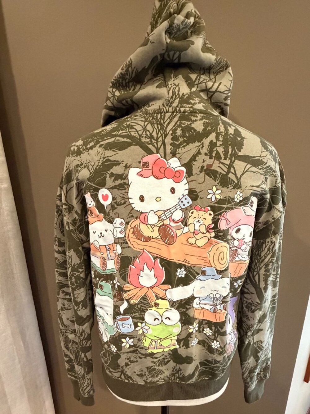 Hello Kitty & Friends by Sanrio Camouflage Hoodie Zip Up Sweatshirt, Size Small